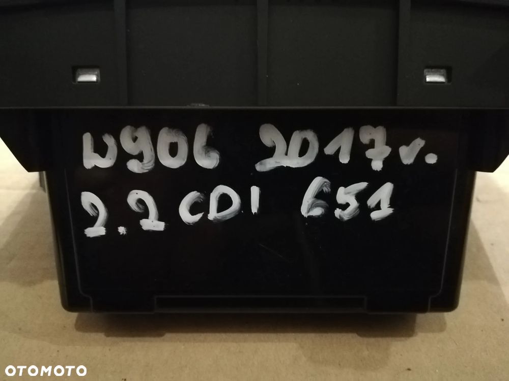 RADIO RADIOODTWARZACZ MERCEDES SPRINTER W906 A9069000004 - 2