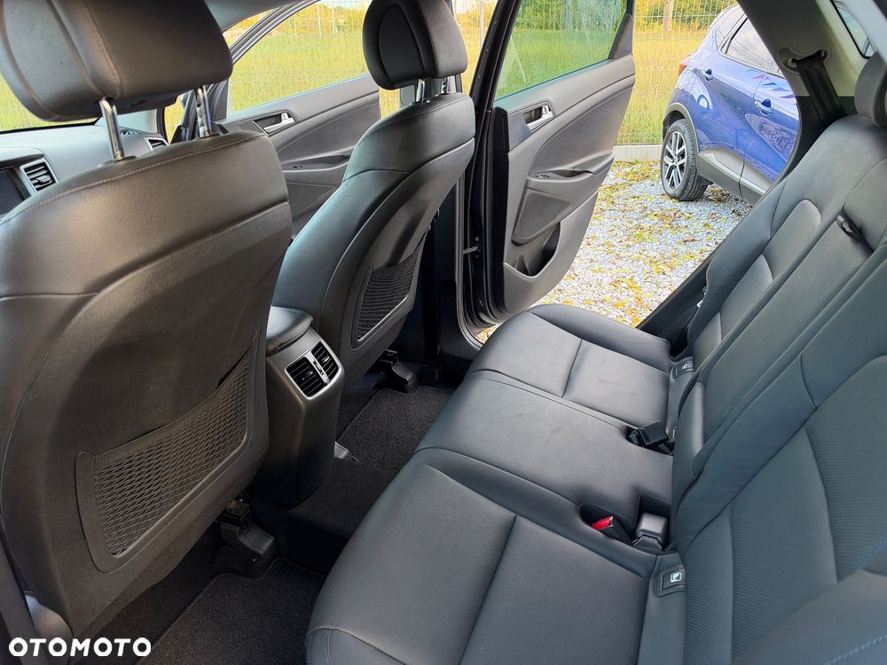Hyundai Tucson 2.0 CRDI 4WD Premium - 25