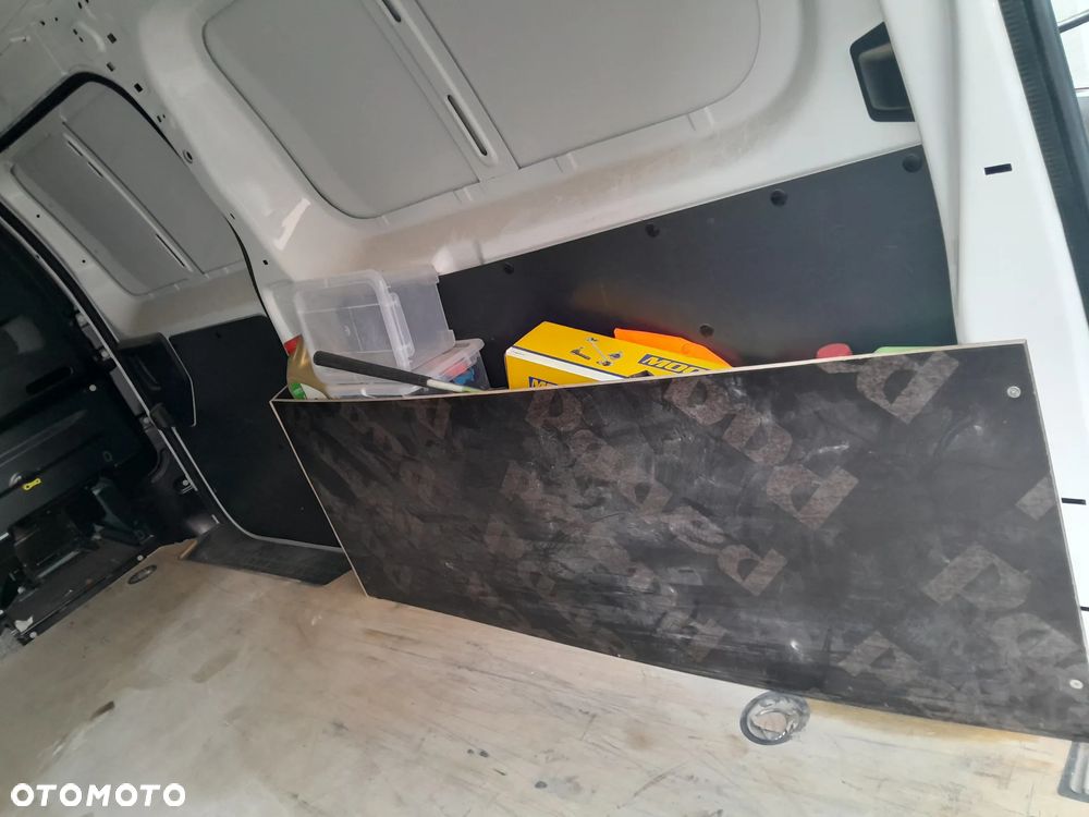 Opel Vivaro furgon - 26
