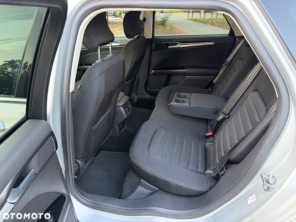 Ford Mondeo 2.0 TDCi ECOnetic Start-Stopp Titanium - 29