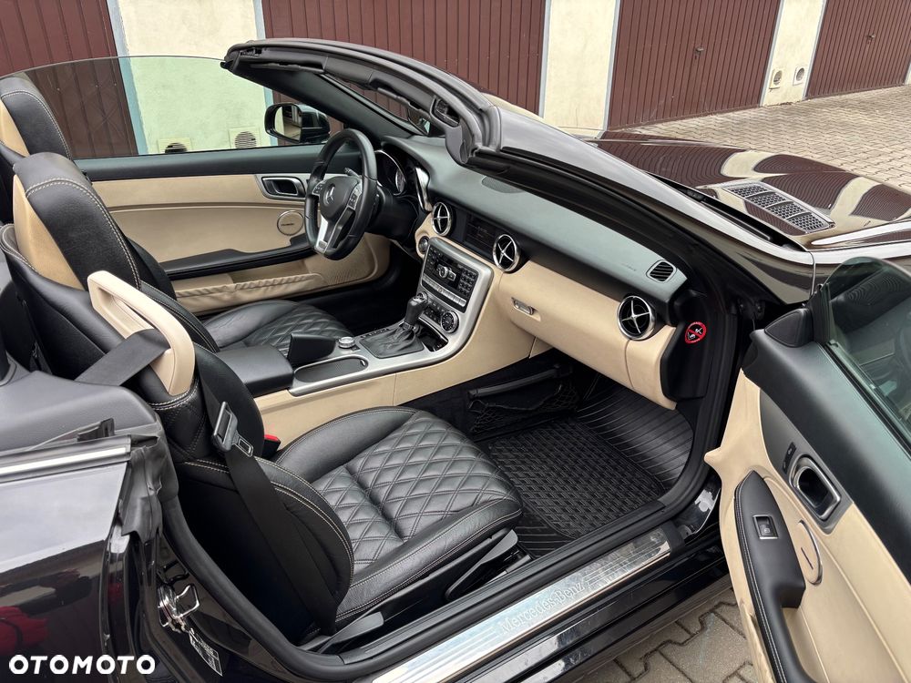 Mercedes-Benz SLK - 11