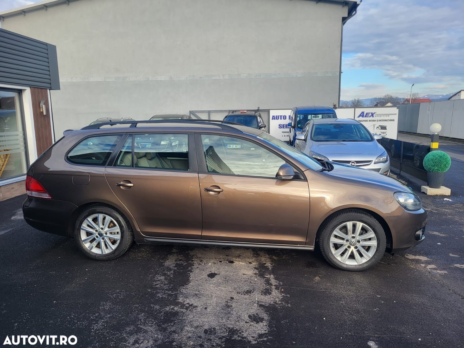 Volkswagen Golf Variant 1.6 TDI DPF Comfortline - 3