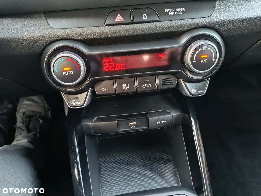 Kia Stonic 1.0 T-GDI L Business Line - 18