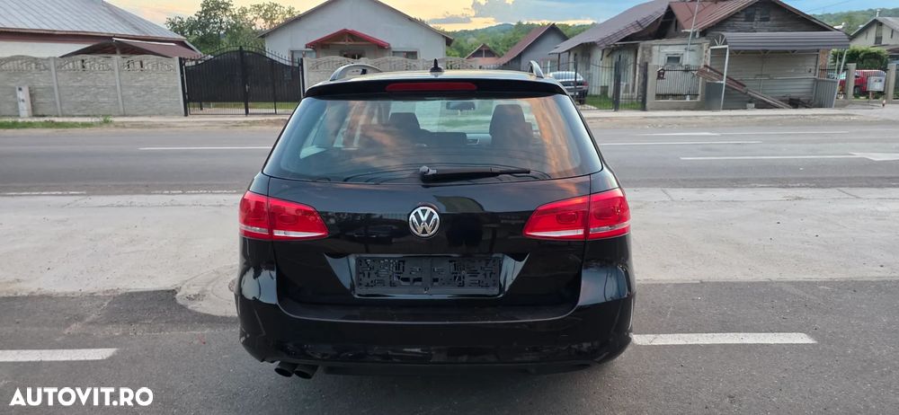 Volkswagen Passat 2.0 Blue TDI SCR Comfortline - 32