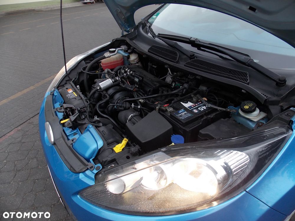 Ford Fiesta 1.4 Champions Edition - 27