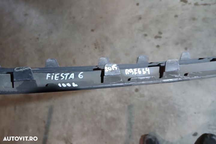 Grila bara fata centru C1BB-17K945-AA C1BB-17K945-AA Ford Fiesta MK7 - 3