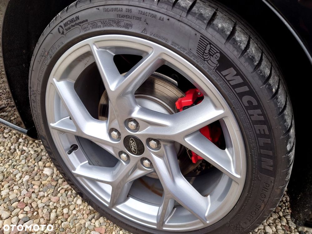 Ford Focus 2.0 EcoBlue ST - 31