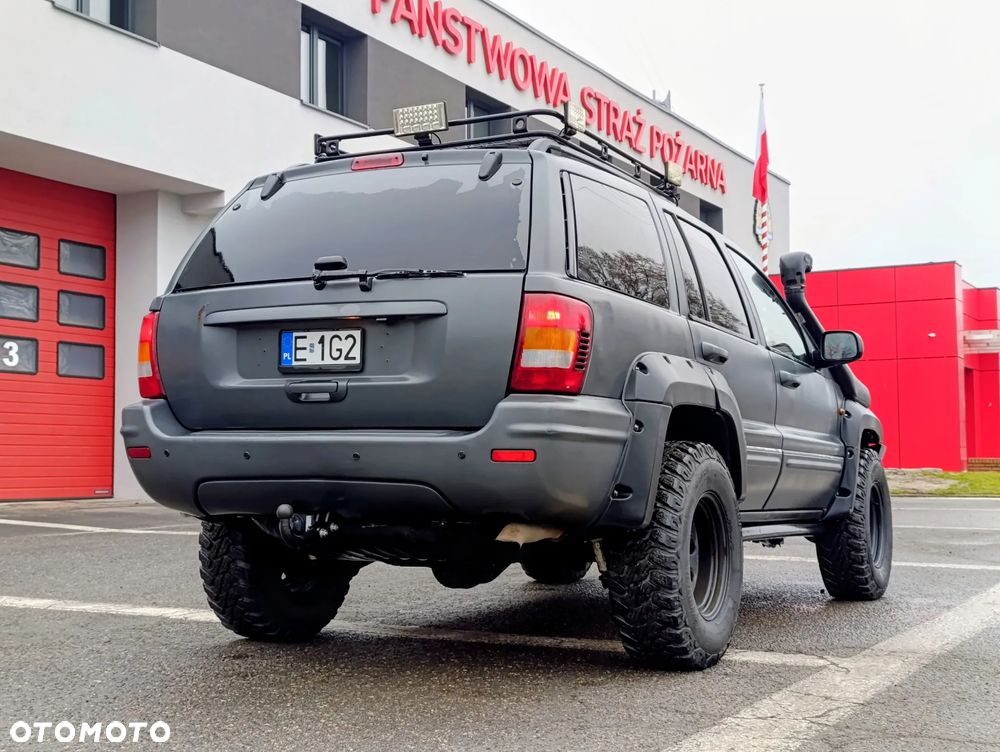 Jeep Grand Cherokee - 9