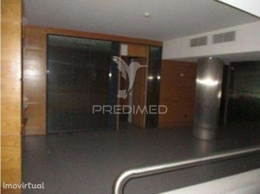 Loja: Espaço comercial / serviços de 2 pisos em Águeda - Grande imagem: 3/6