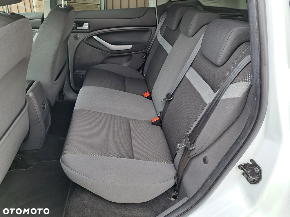 Ford Kuga 2.0 TDCi Titanium - 23