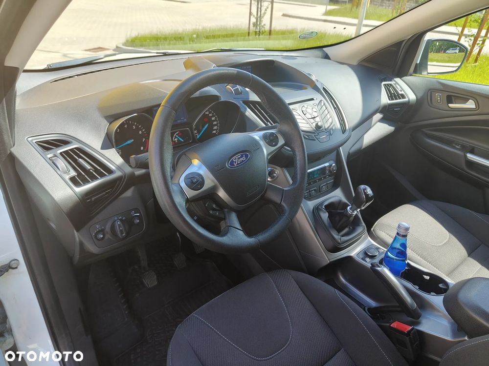 Ford Kuga 1.5 EcoBoost 2x4 Trend - 24
