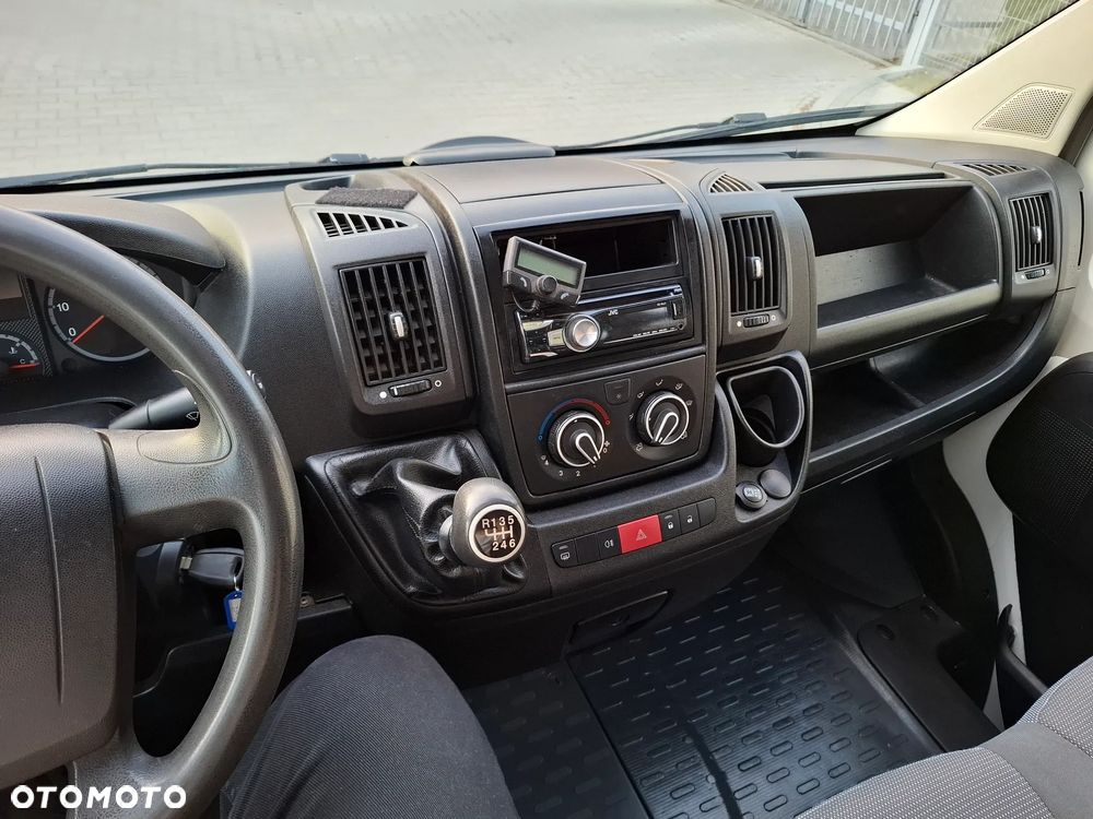 Peugeot Boxer 2012 DOKA BRYGADÓWKA 7OSOBOWY KLIMA - 30