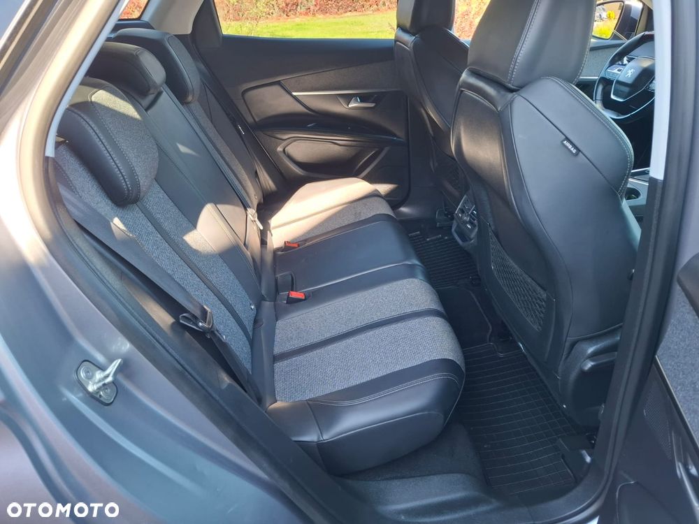 Peugeot 3008 - 24