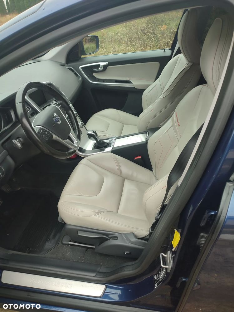 Volvo XC 60 D4 Ocean Race - 6