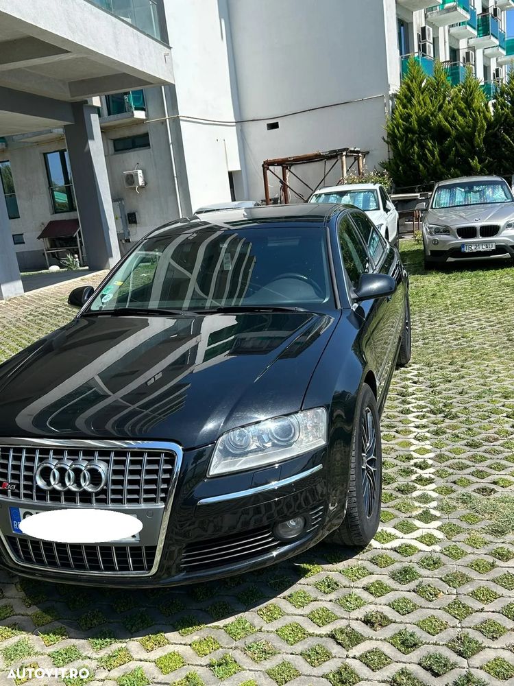 Audi A8 - 12