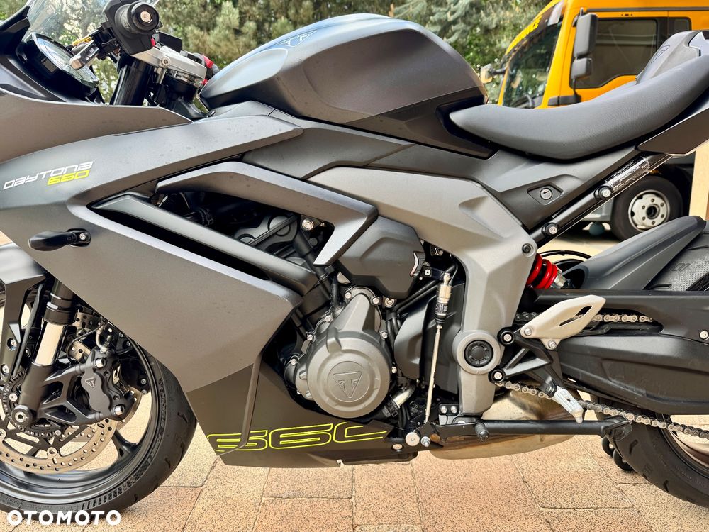 Triumph Daytona - 17