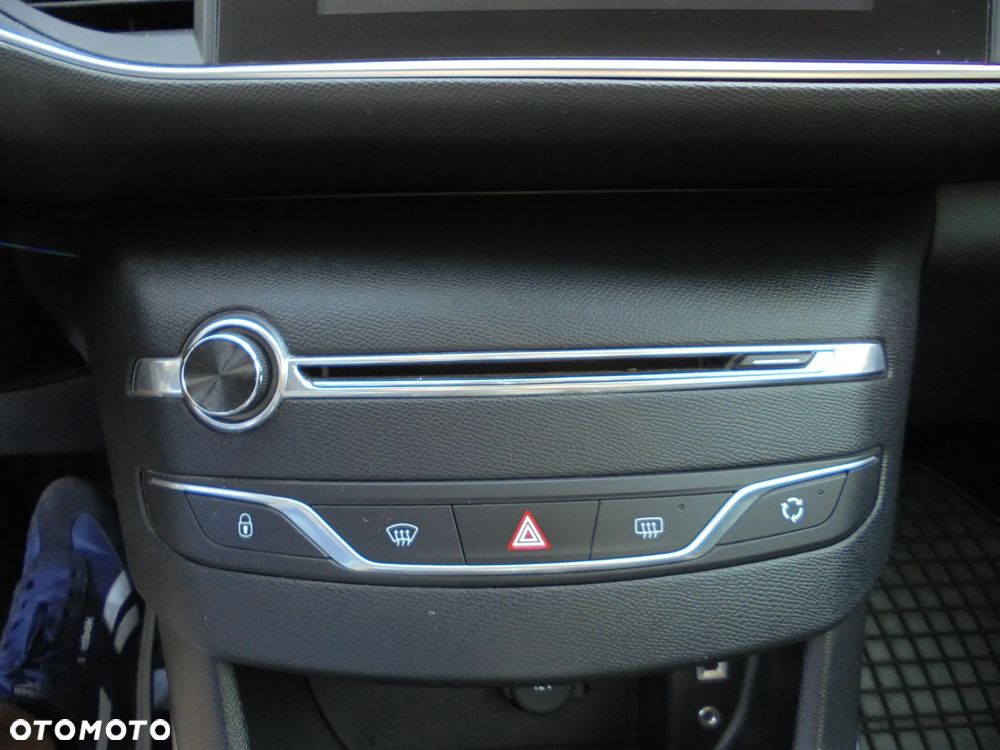 Peugeot 308 SW BlueHDi 150 Automatik Stop & Start Allure - 11