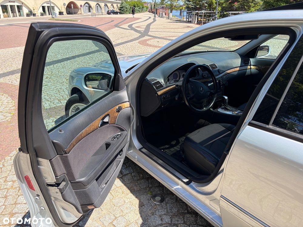 Mercedes-Benz Klasa E 220 CDI Automatik Avantgarde - 18