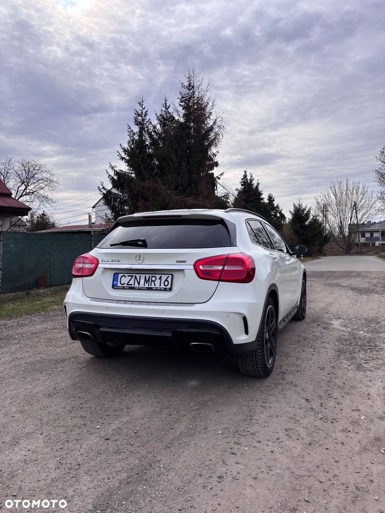 Mercedes-Benz Gla 2015 photo 4