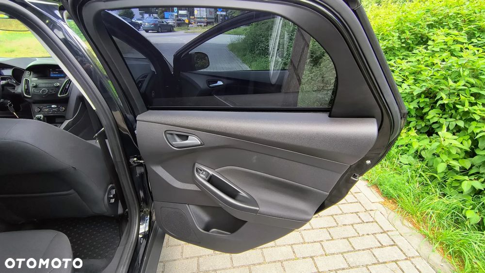 Ford Focus 1.0 EcoBoost Gold X (Trend) - 16