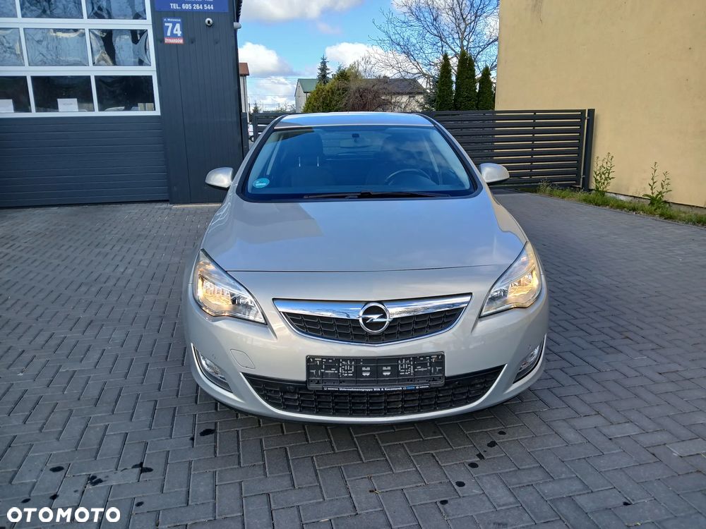 Opel Astra 1.4 ecoFLEX - 4
