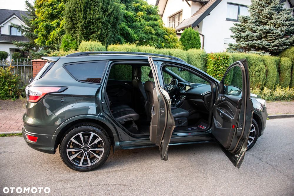 Ford Kuga 1.5 EcoBoost 2x4 ST-Line - 9