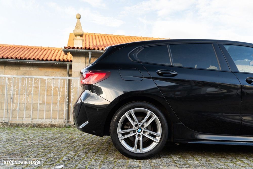 BMW 116 d Pack Desportivo M Auto - 13