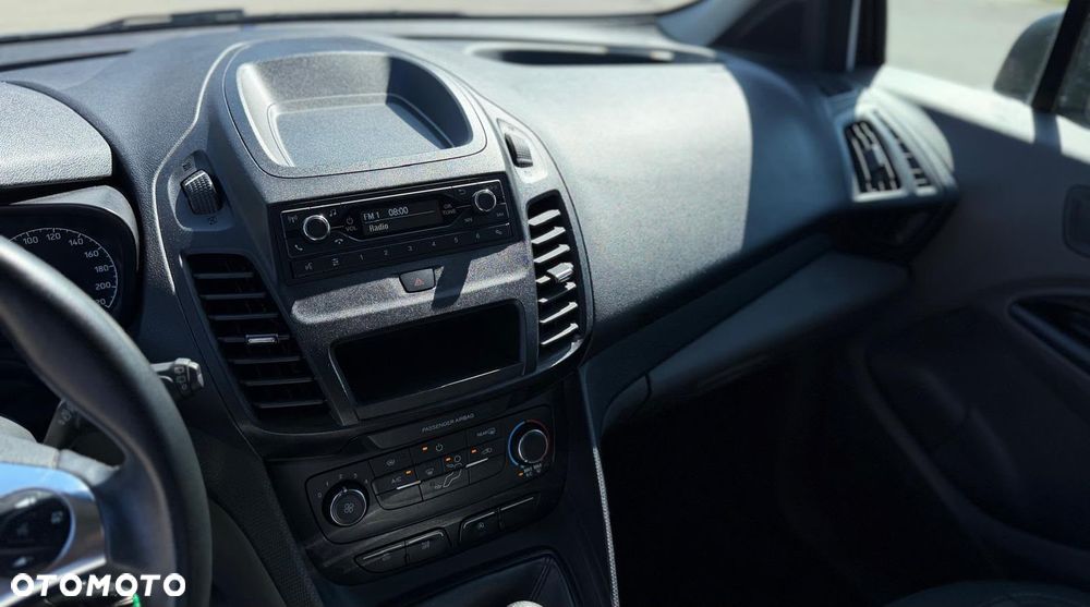 Ford Transit Connect - 24