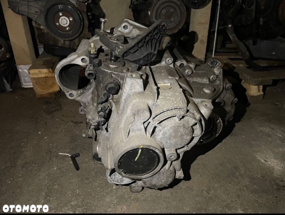 02Q301103P Skrzynia biegów vw skoda Seat Audi volkswagen - 2