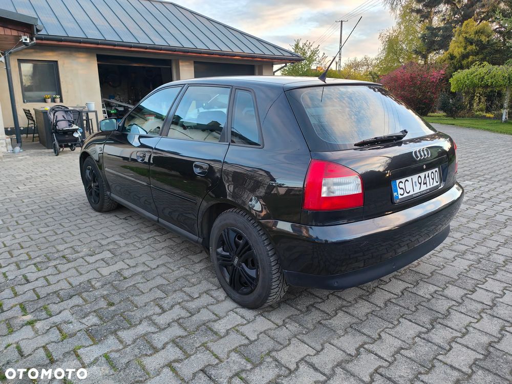 Audi A3 Sportback - 3