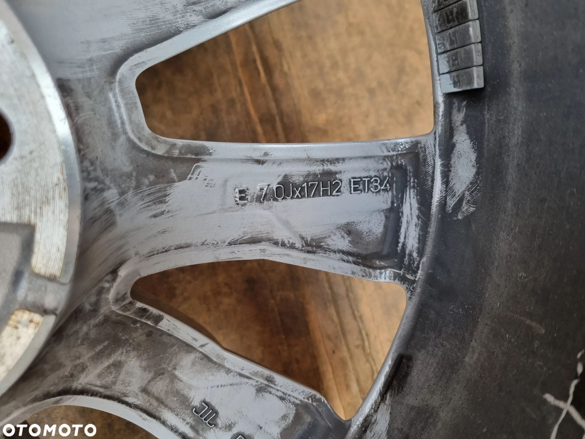 AUDI Q5 7x17" ET34 felga aluminiowa - 2