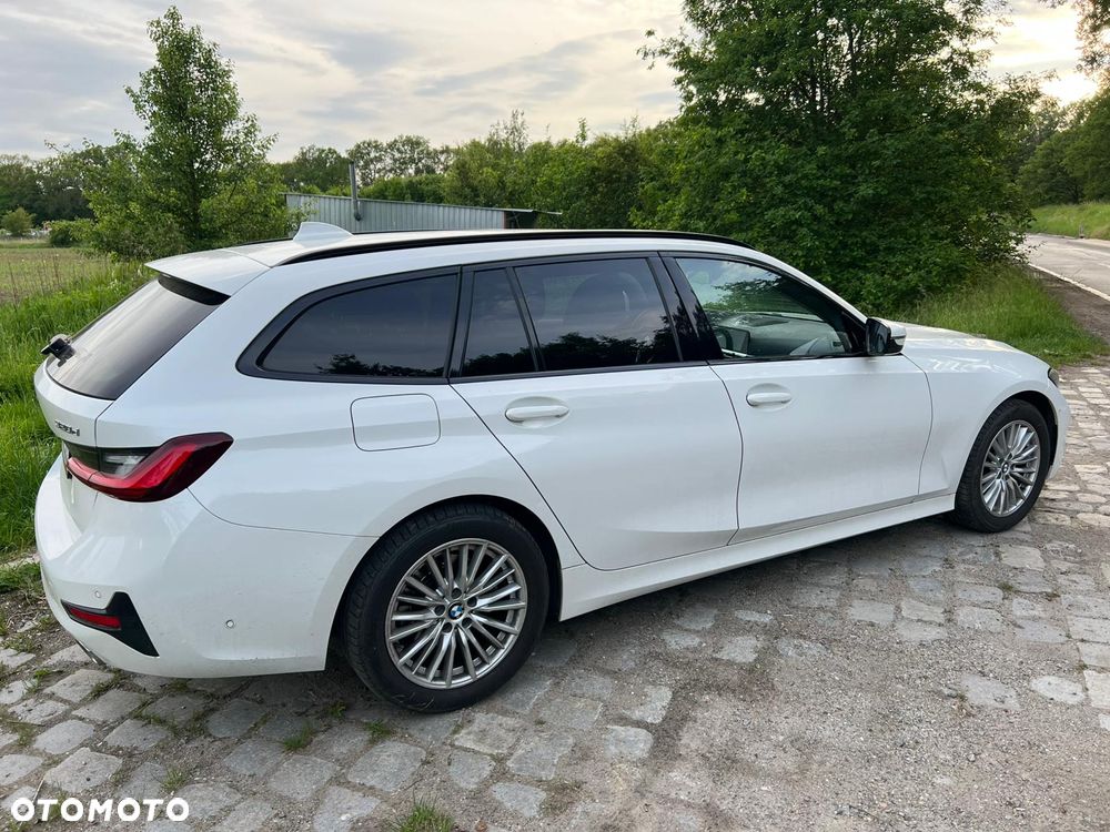 BMW Seria 3 320d mHEV - 5