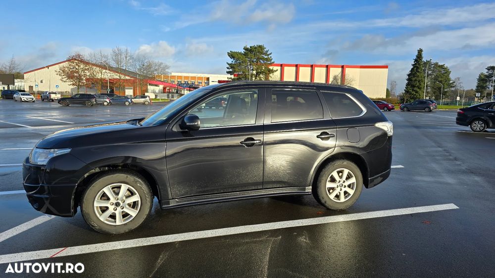 Mitsubishi Outlander 2.2L DI-D AS&G 6MT 4WD Instyle A60 - 2