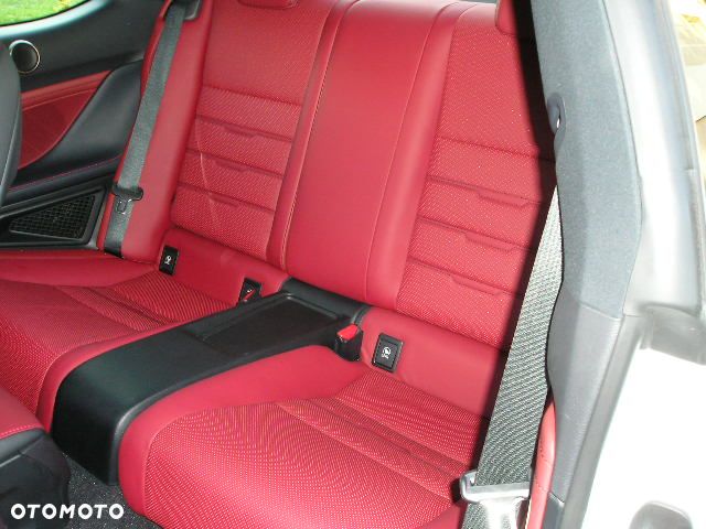 Lexus RC 300h F Sport - 10