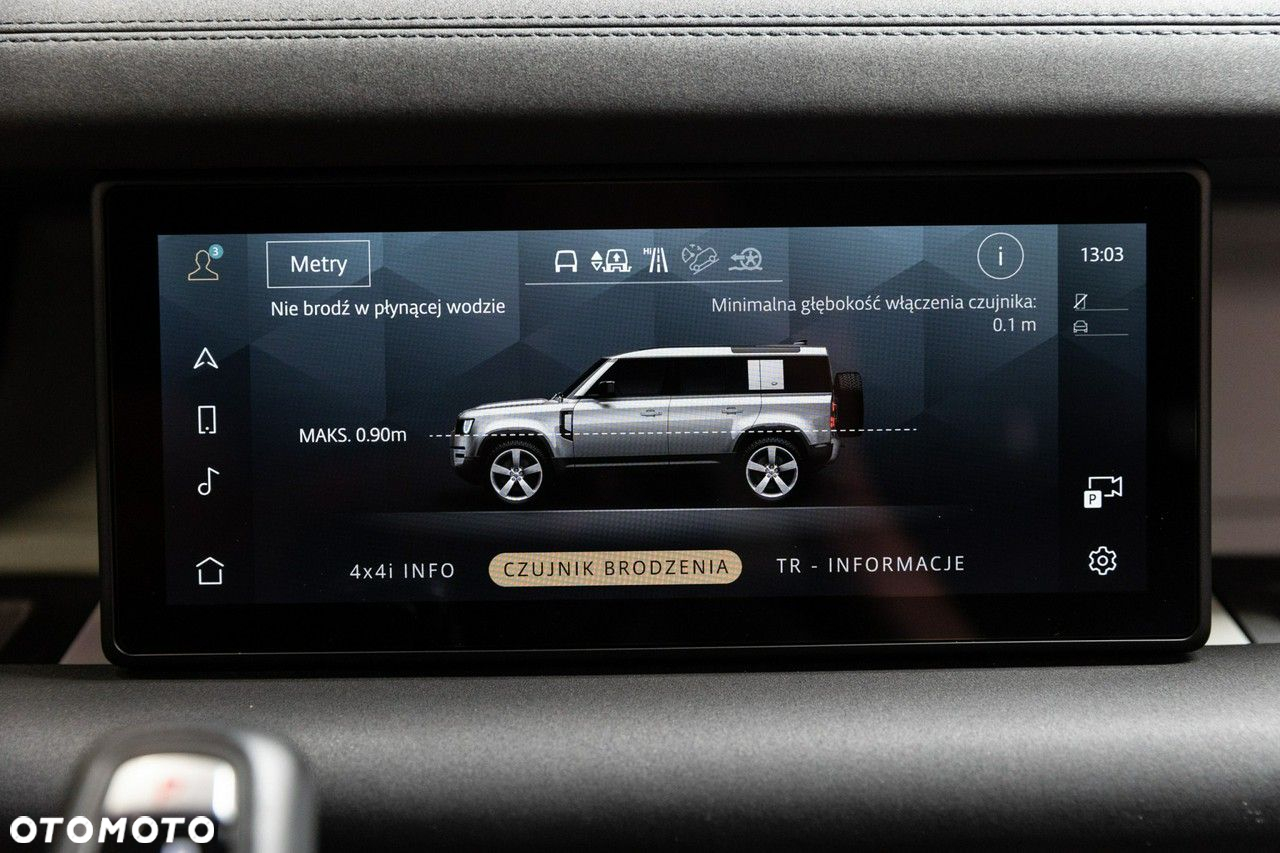 Land Rover Defender - 27