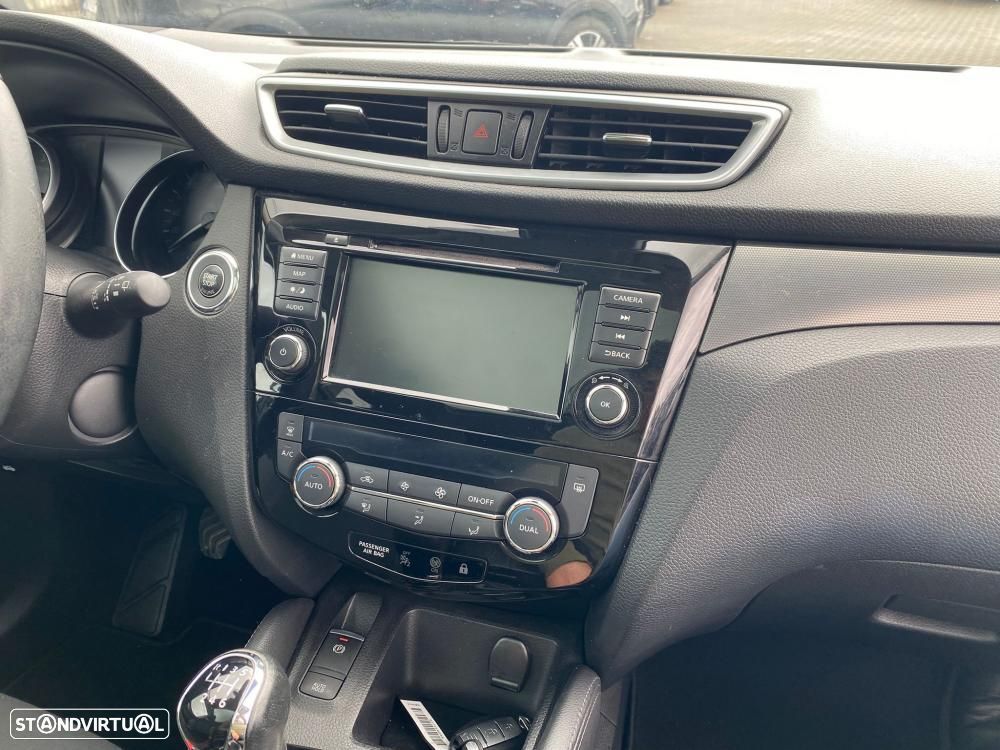 Nissan Qashqai 1.5 dCi N-Connecta - 7