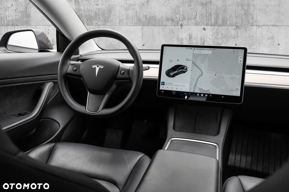Tesla Model 3 Premium Langstreckenbatterie AWD Dual Motor - 21