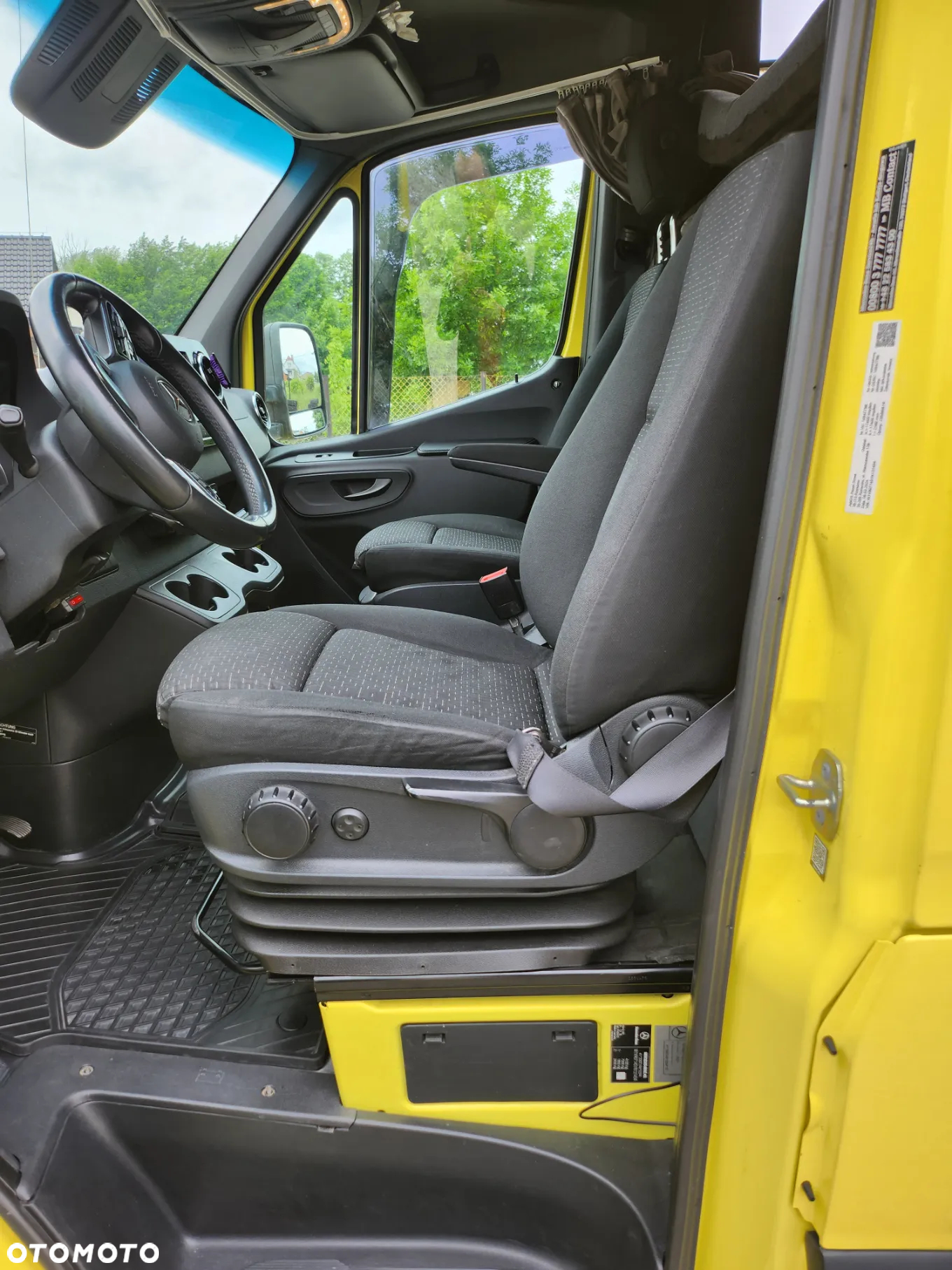 Mercedes-Benz SPRINTER - 16