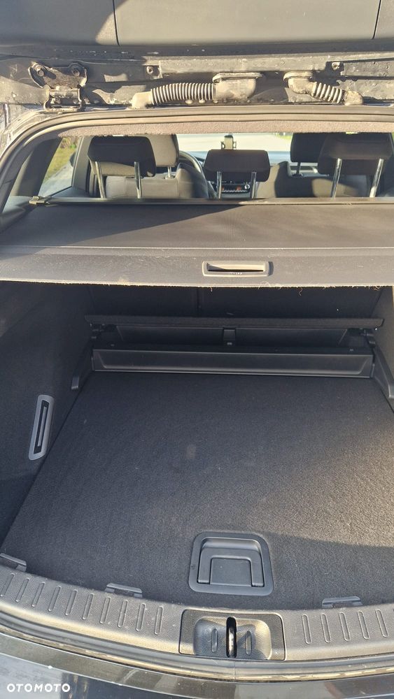 Suzuki Swace 1.8 Hybrid Premium Plus CVT - 9