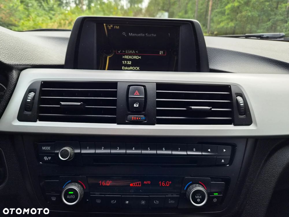 BMW Seria 3 320i - 20