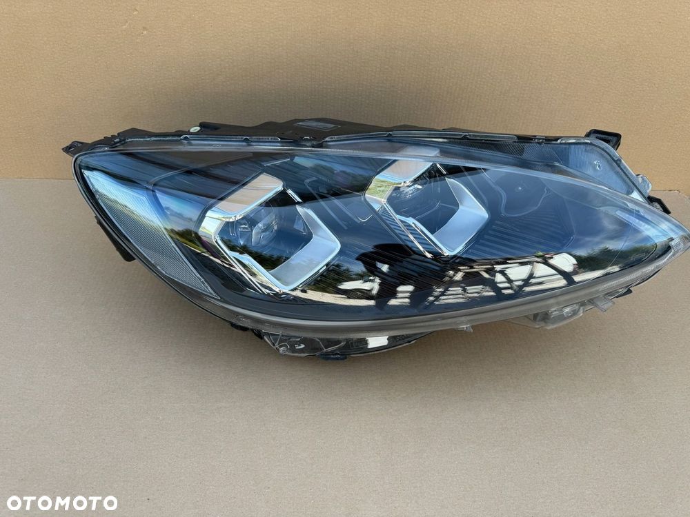 LAMPA FORD KUGA MK3 XENON FULL LED PRAWA PRZÓD - 2