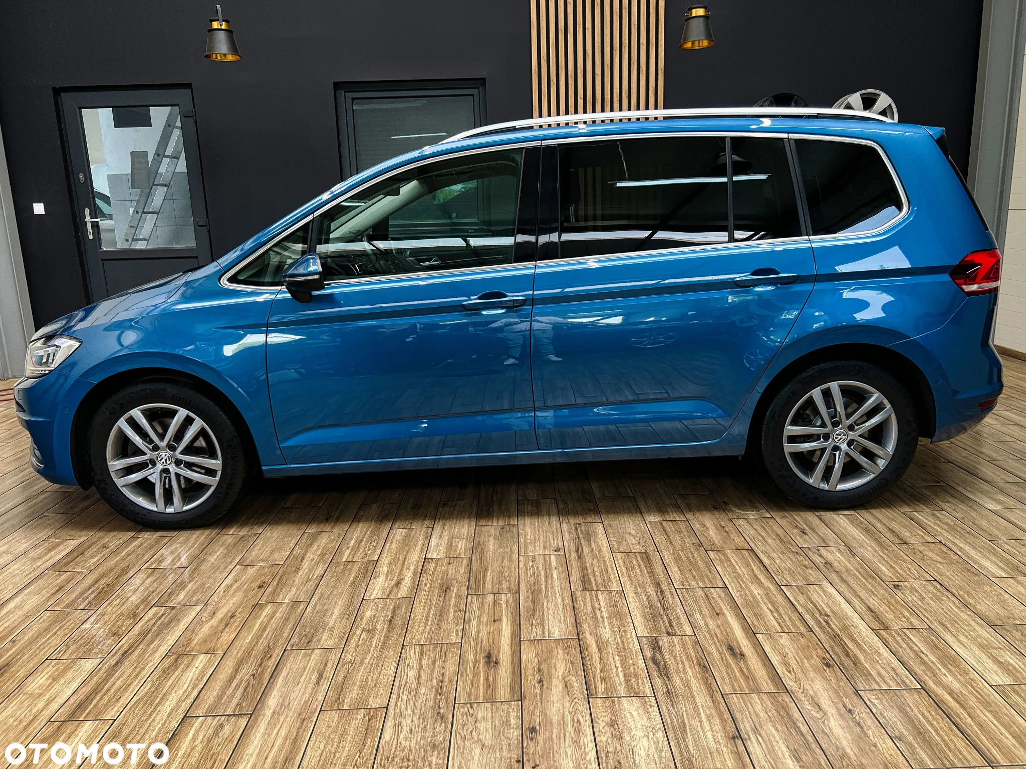 Volkswagen Touran 2.0 TDI BMT Highline DSG - 10