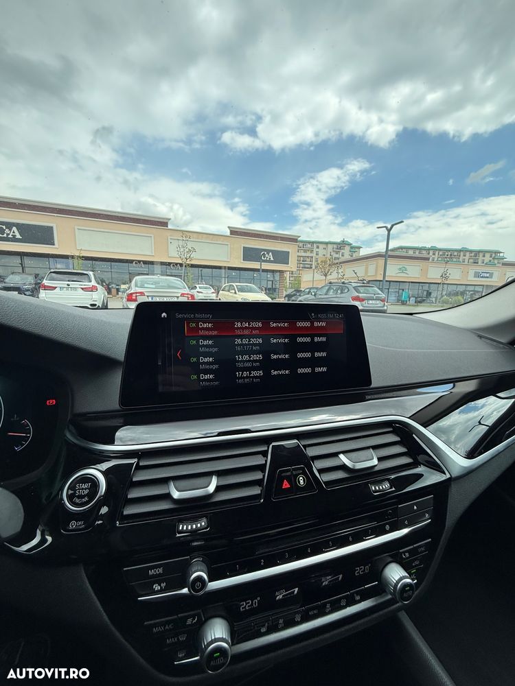 BMW Seria 5 520d Aut. Sport Line - 10