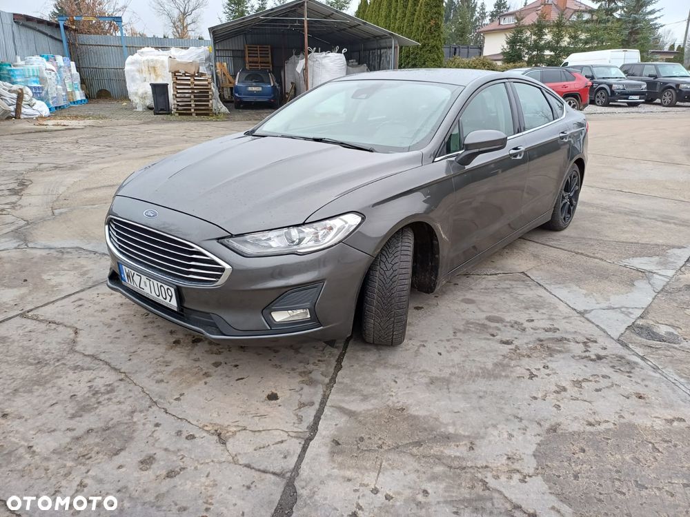 Ford Fusion - 2