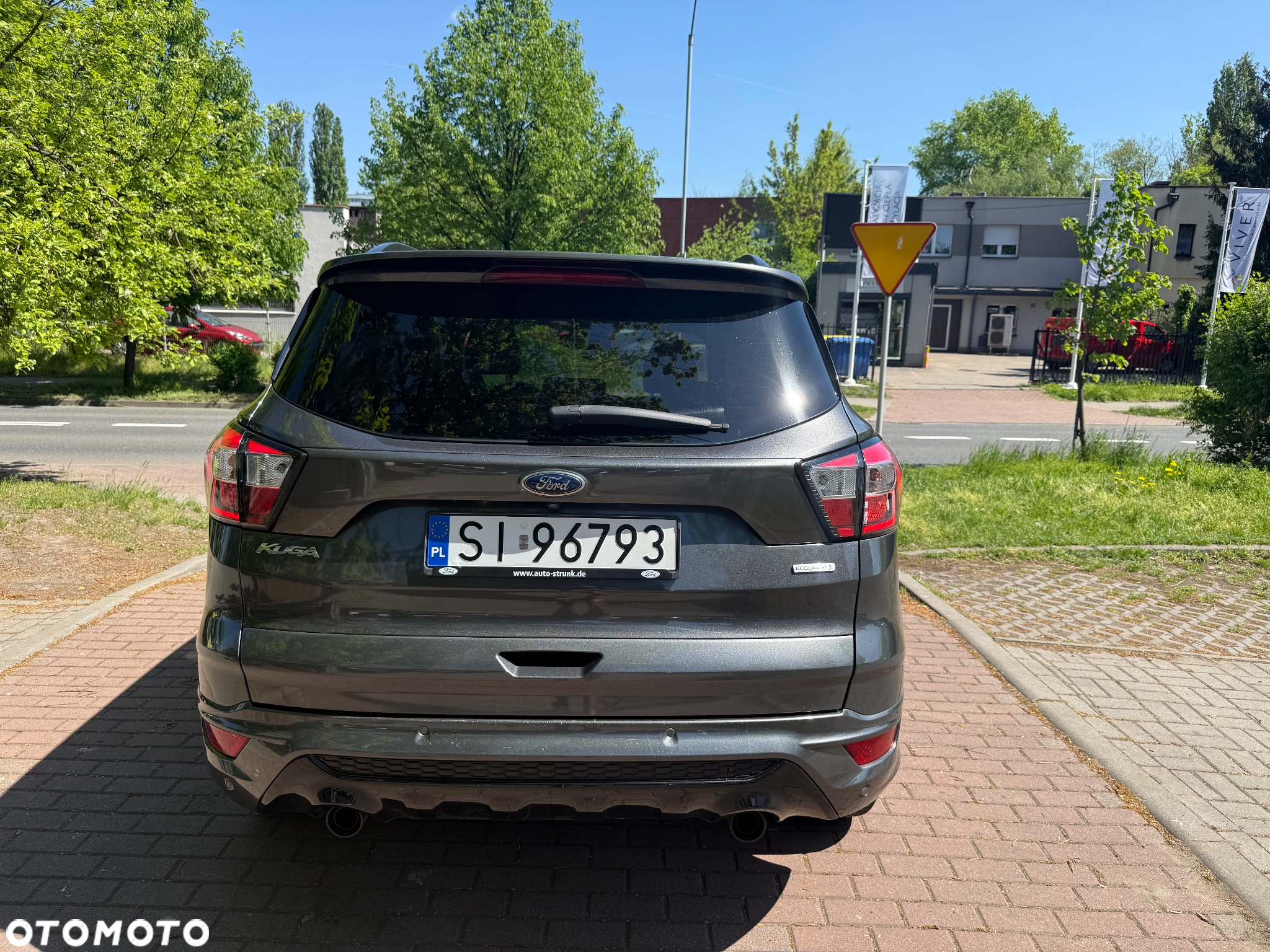 Ford Kuga 1.5 EcoBoost 2x4 ST-Line - 9