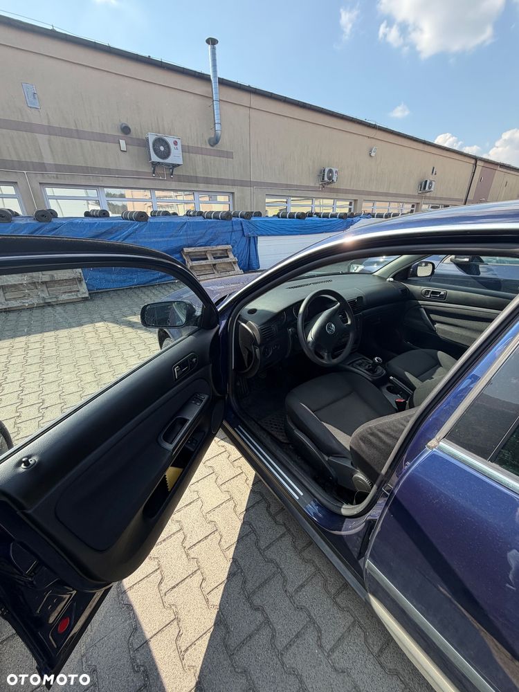 Volkswagen Passat 1.9 TDI Basis - 6