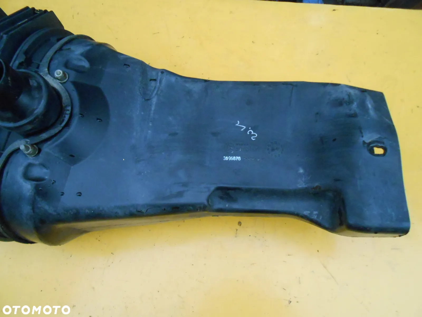 Obudowa filtra powietrza McCormick XTX145 TTX230 - 2