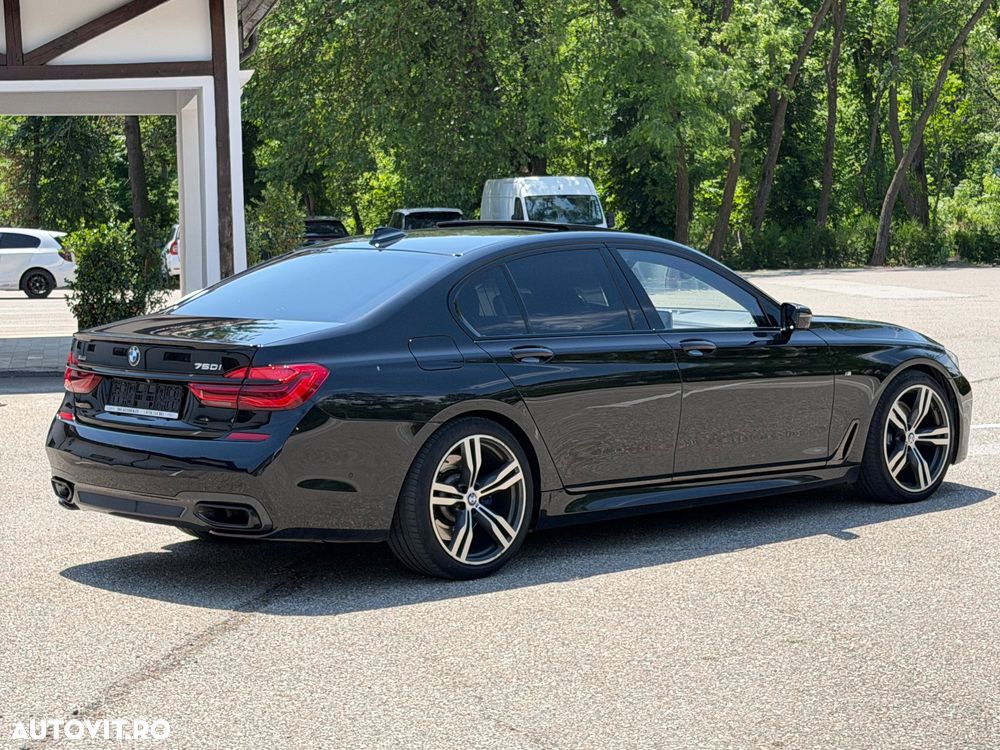 BMW Seria 7 750i xDrive Edition Exclusive - 12