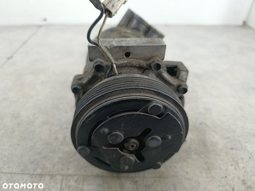 POMPA, SPRĘŻARKA KLIMATYZACJI RENAULT CLIO II 7700106069 SD7V16  SANDEN 1.2 - 6
