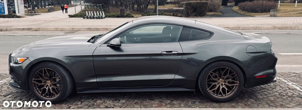 Ford Mustang 3.7 V6 - 8